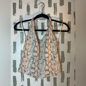 Aerie halter tank